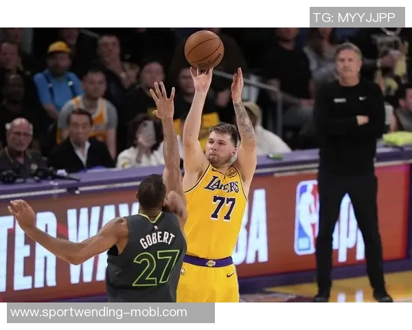 湖人惨败背后真相布朗尼上场是否成关键东契奇单打成制胜法宝 湖人惨败背后真相布朗尼上场是否成关键东契奇单打成制胜法宝